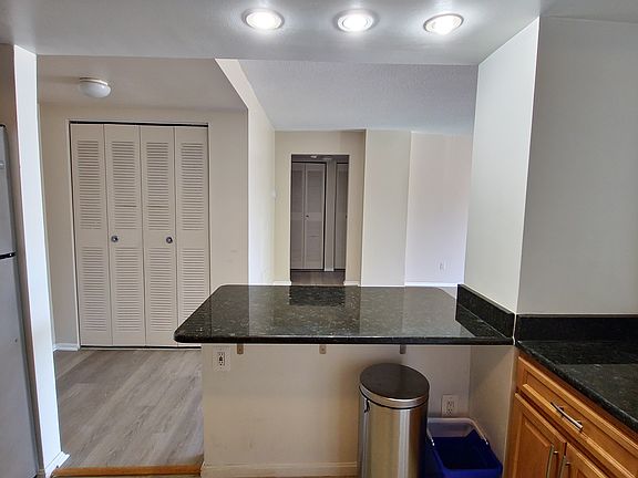 2nd image of 118 Monroe St APT 503
