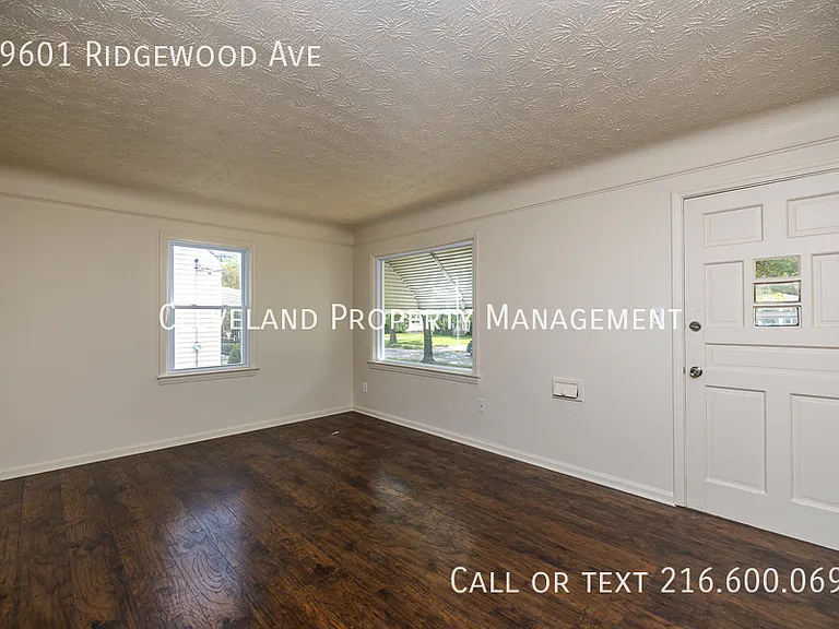 19601 Ridgewood Ave — Photo 18
