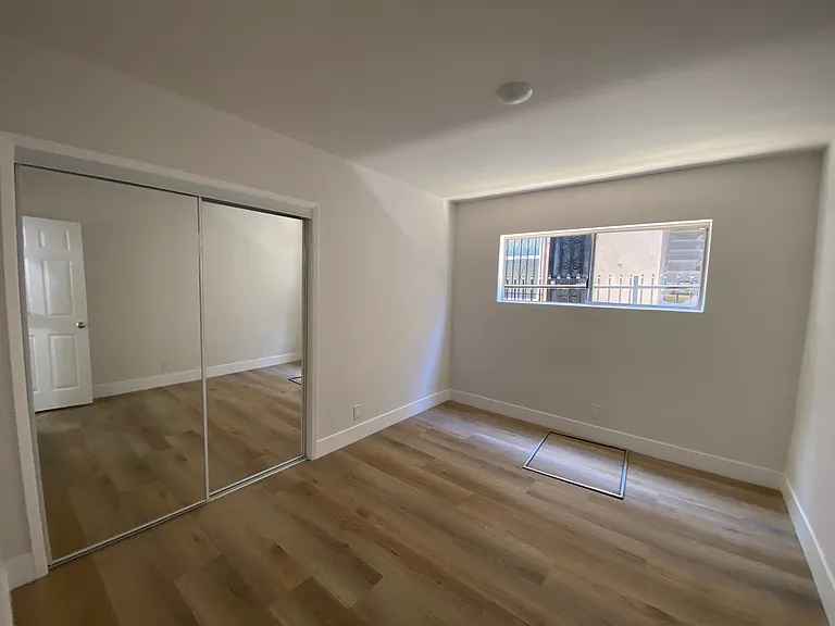 2227 S Marvin Ave #1 — Photo 6