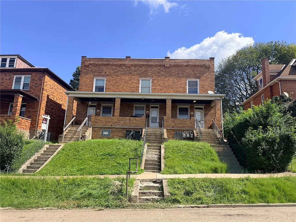 3 bed, $1,200 — Photo 1