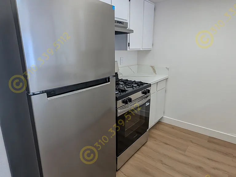 831 Alpine St #203 — Photo 18