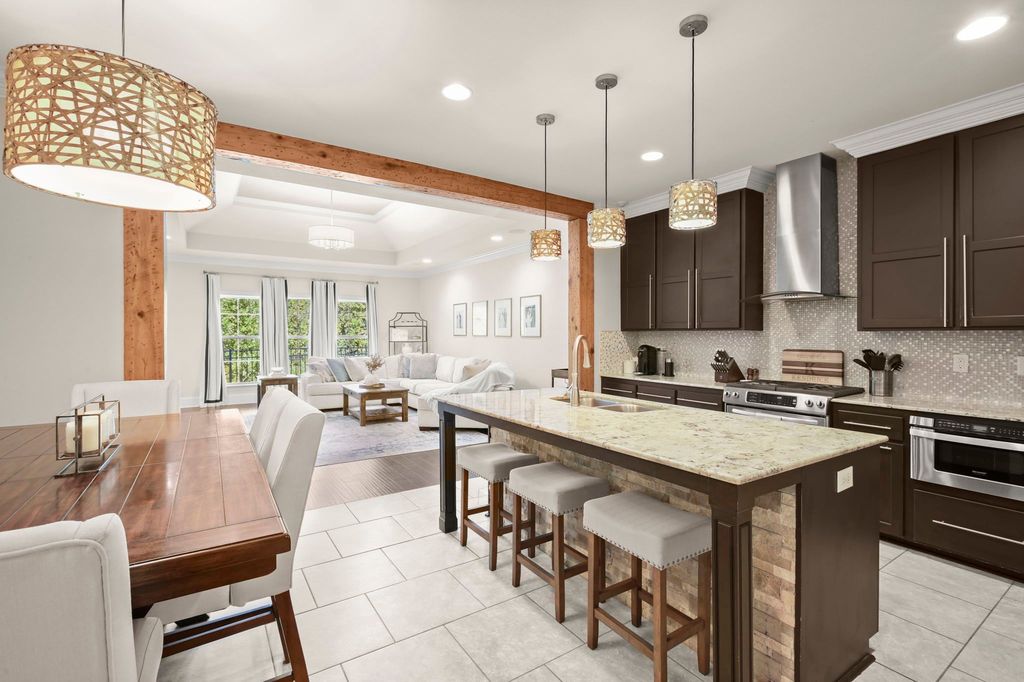 7927 Valencia Ct - Property Image