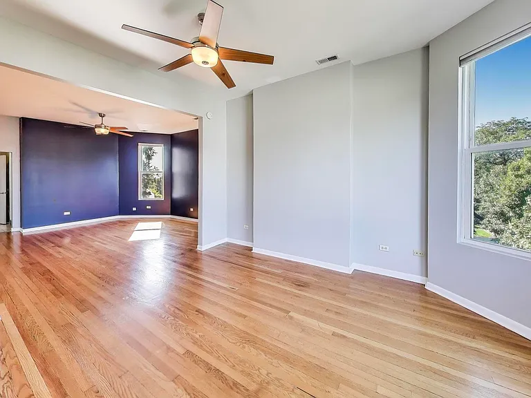 2733 N Mozart St #3 — Photo 3