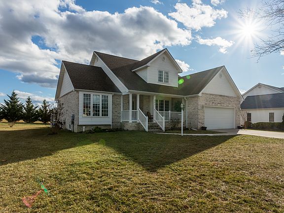 4th image of 201 Accomack Cir