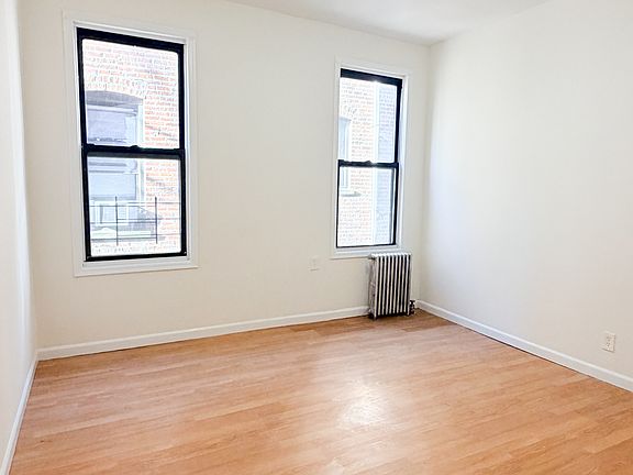 2nd image of 36-23 30th St #6R