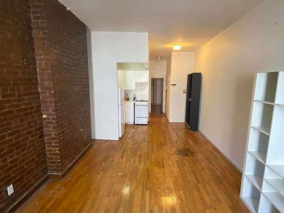 3rd image of 473 Columbus Ave APT 3D