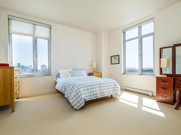 3rd image of 1310 Fillmore St #1-D