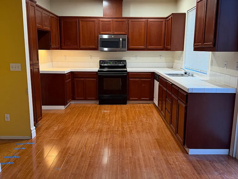 1220 King Loop — Photo 7