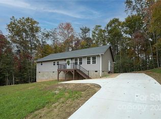 47 E Spring Wheel Dr, Old Fort, NC 28762