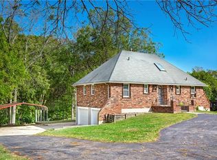 715 N Allen Rd, Independence, MO 64050