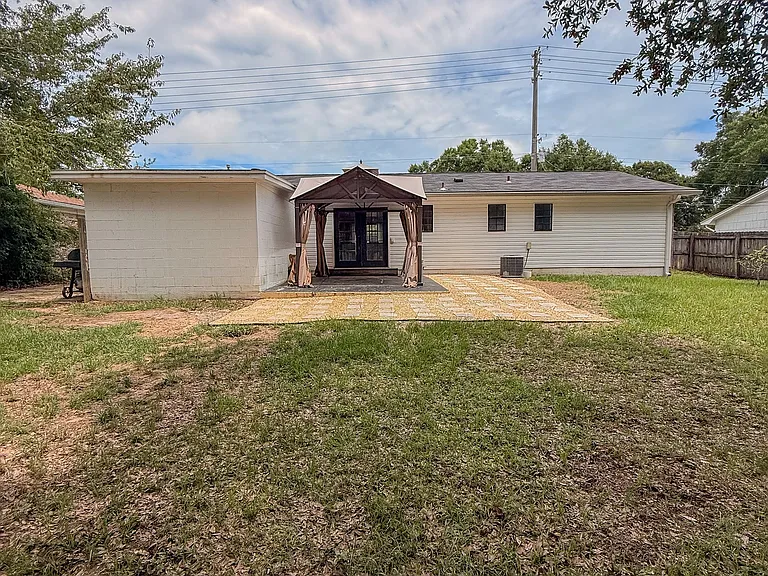 4093 E Johnson Ave — Photo 17