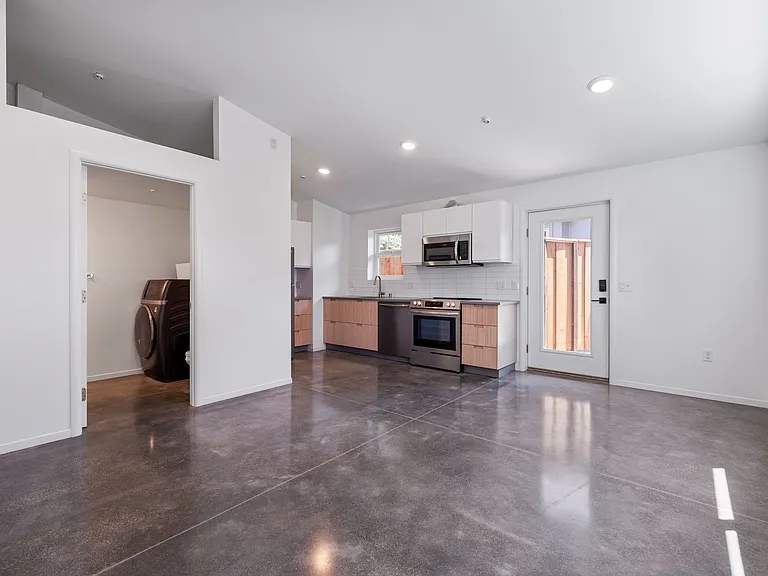 245 Roble Ave #251 — Photo 5