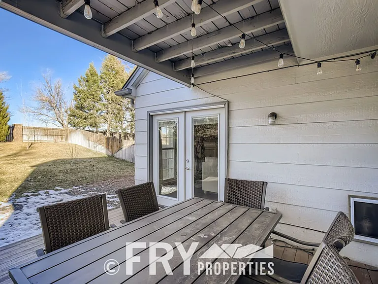 8523 Union Cir — Photo 26