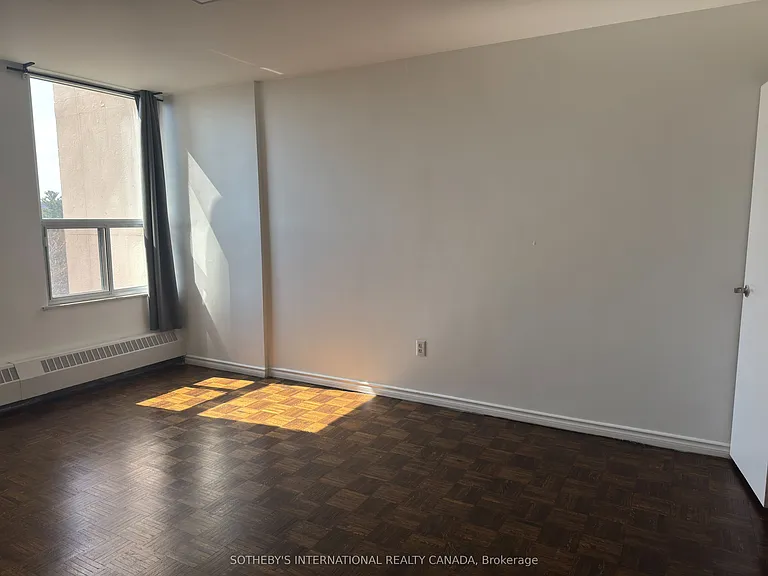 60 Pavane Linkway #706 — Photo 10
