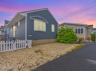 233 Harbor Dr, Lavallette, NJ 08735
