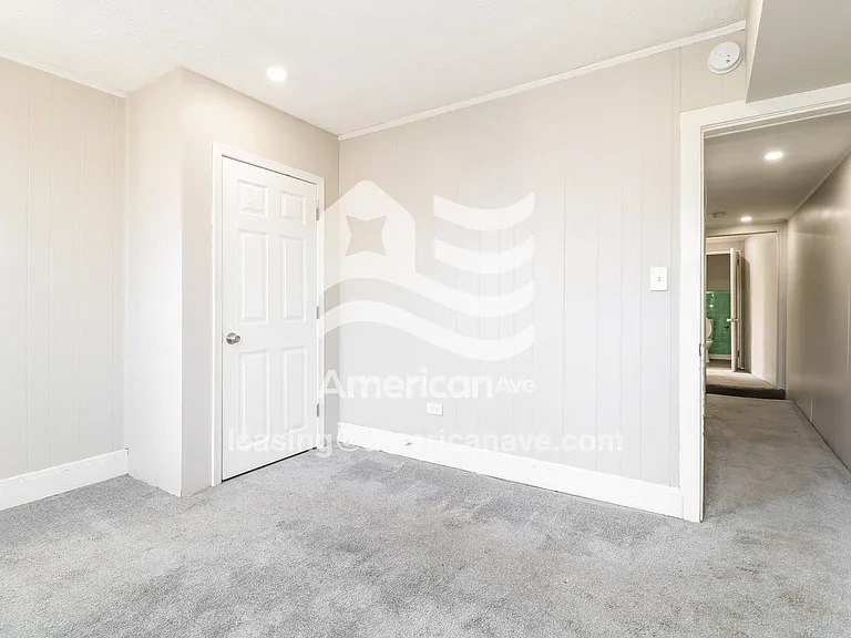 927916_011_wm_-_bedroom_13376051.jpg
