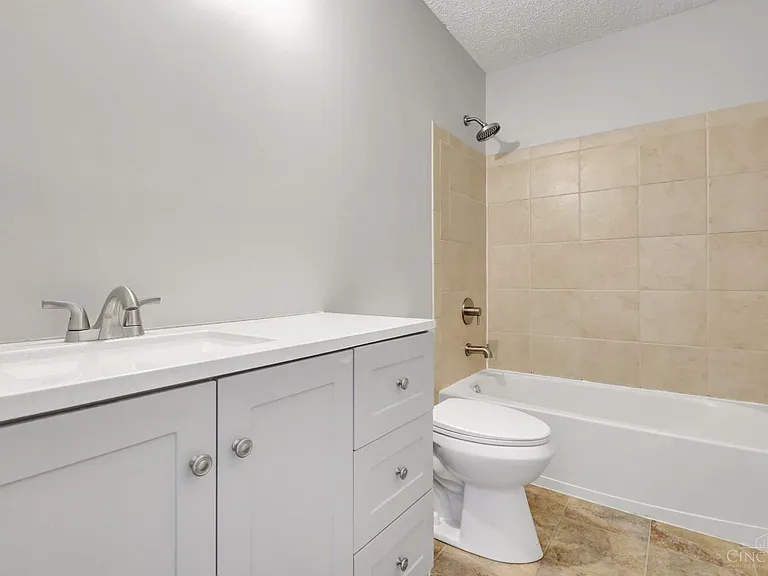 6817 Raven Ct — Photo 13