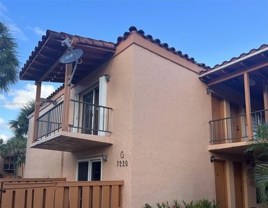 7220 Fairway Dr APT G2, Miami Lakes, FL, 33014