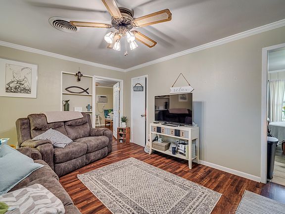 4th image of 223 Sterlington Dr