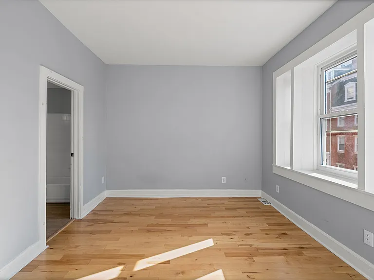 112 W Mulberry St #1 — Photo 8