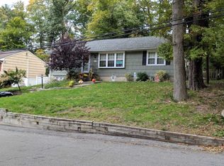 38 Cliftwood Dr, Huntington, NY