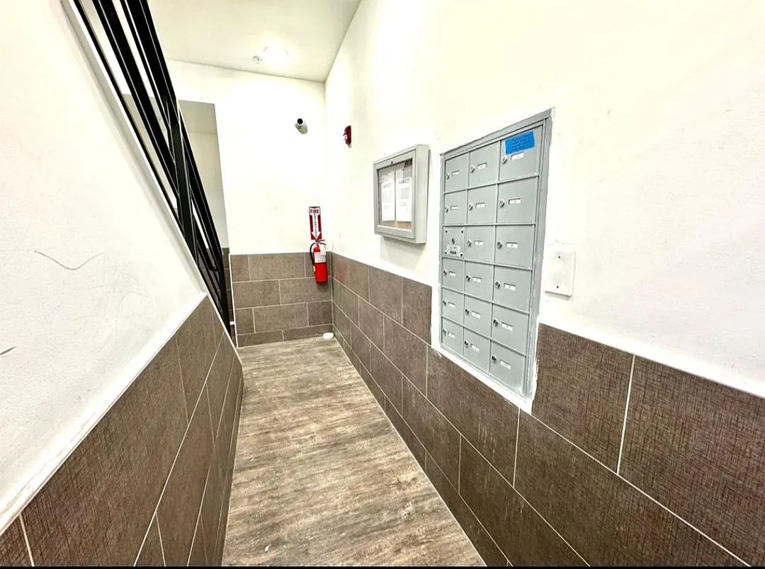 2 bed, 810 sqft, $1,250 — Photo 3