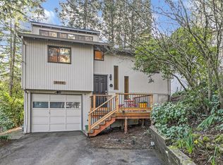 9438 SW 52nd Ave, Portland, OR 97219