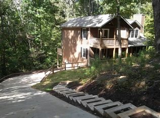 998 Timberwalk Dr, Ellijay, GA 30540