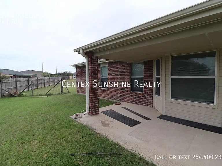 4100 Fieldcrest Dr — Photo 5
