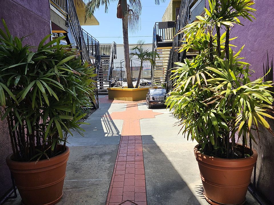 2nd image of 4246 Van Dyke Ave APT 5