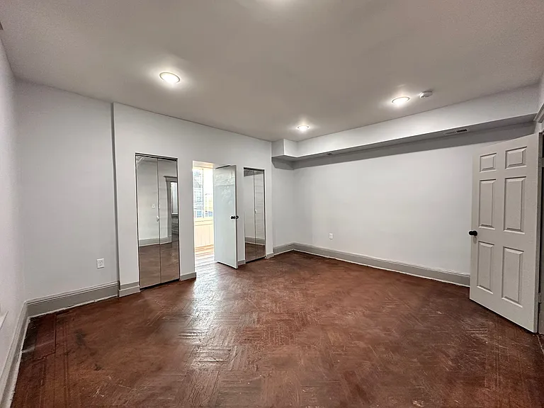 126 Wegman Pkwy #3E — Photo 4