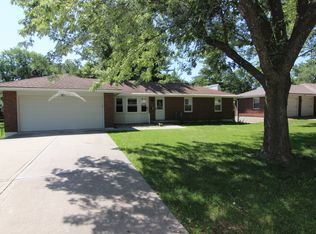 5317 Queal Rd, Shawnee, KS 66203