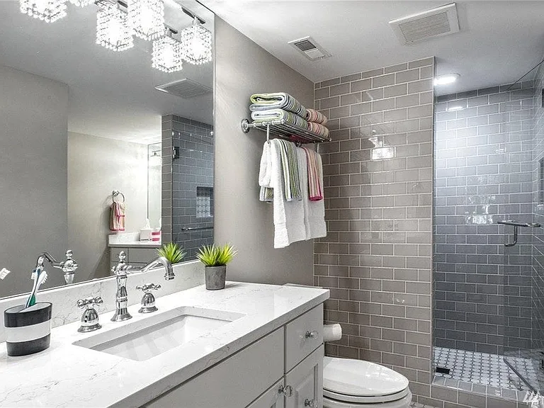 2740 Evergreen Point Rd — Photo 11