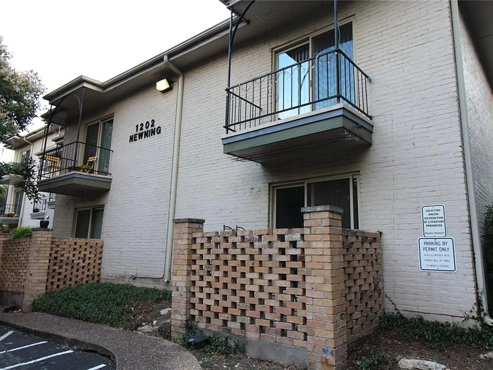 1202 Newning Ave #106