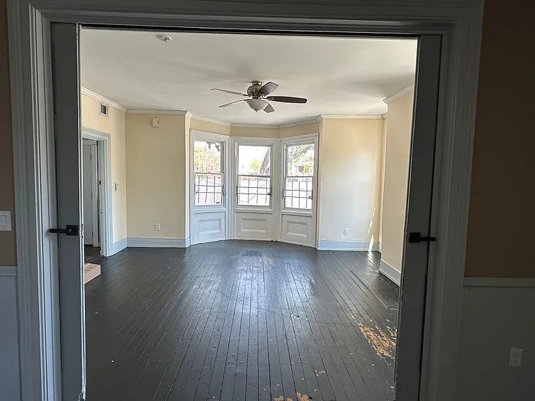421 E Anderson St #A — Photo 5