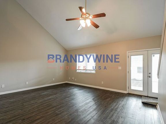 2nd image of 1495 South St
