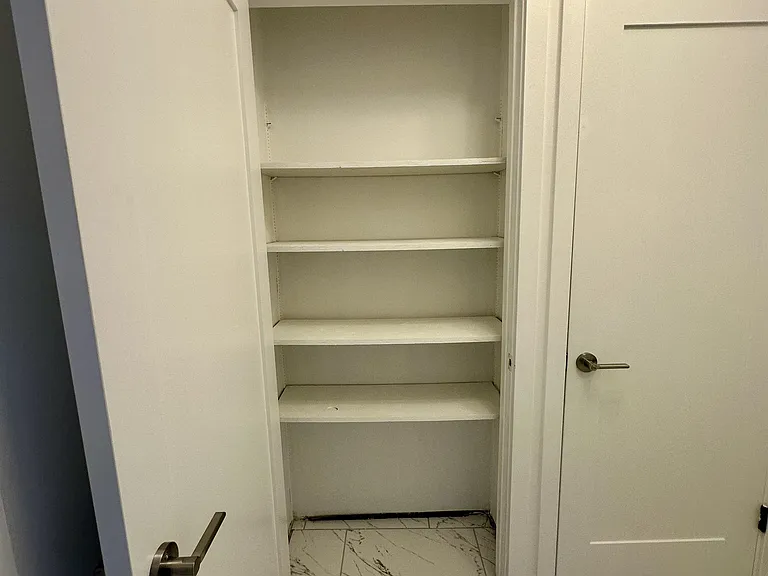 650 N 300 W #216-1 — Photo 10
