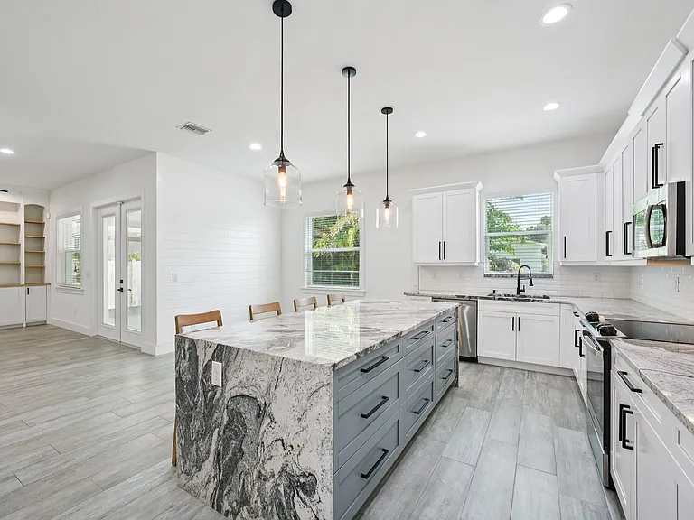 328 W Frierson Ave #1 — Photo 27