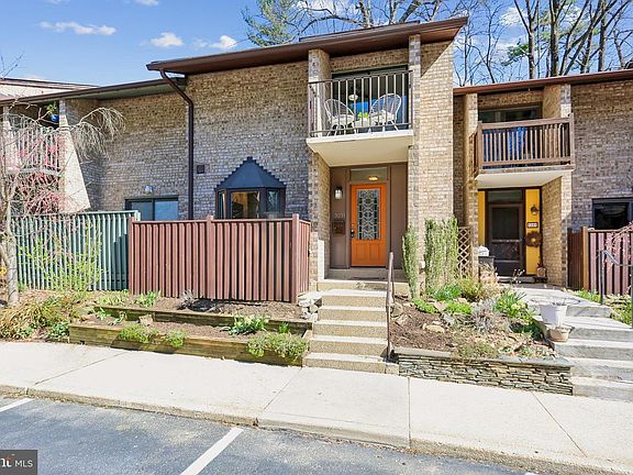 2nd image of 9211 Three Oaks Dr