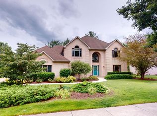 409 Shagbark Ln, Roselle, IL 60172