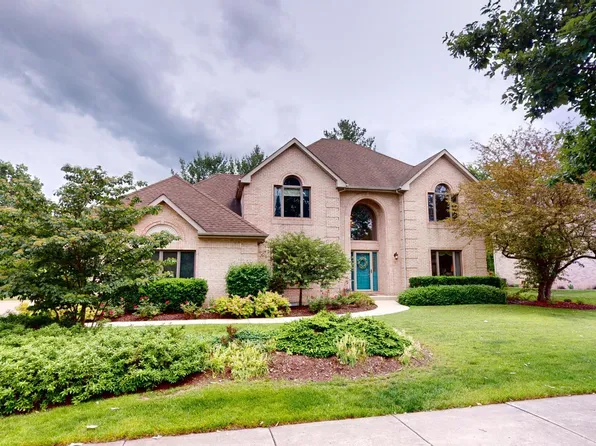 409 Shagbark Ln, Roselle, IL 60172