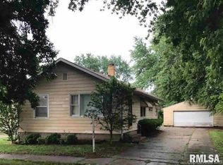 2012 E Lawrence Ave, Springfield, IL 62703