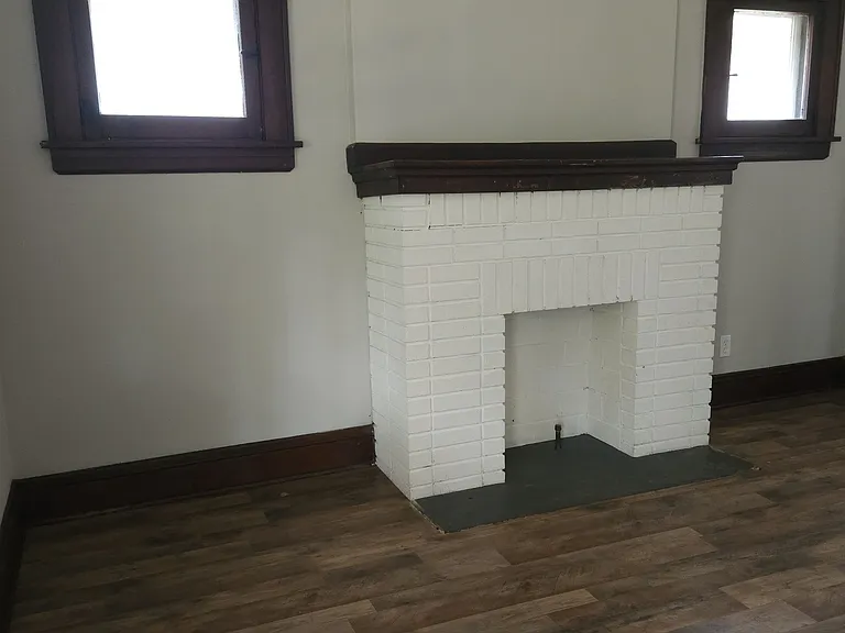 614 Sanford Ave — Photo 3