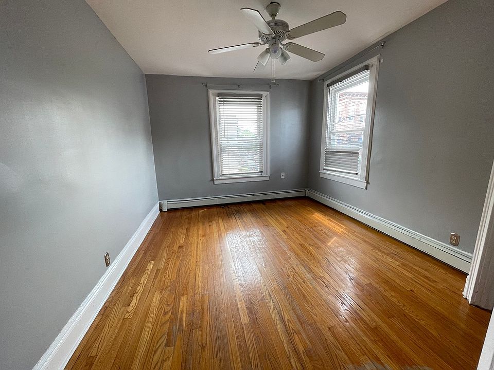 1st image of 15-41 124th St #2R