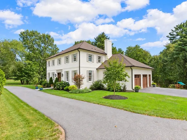 153 Essex St, South Hamilton, MA 01982