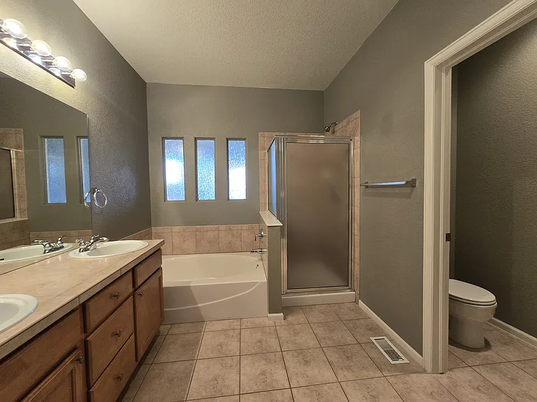 23002 E Ontario Dr #101 — Photo 20