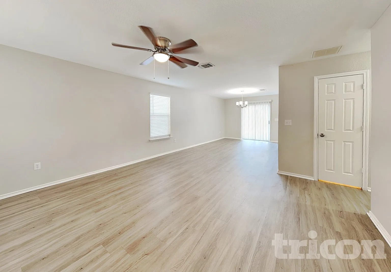 9163 Dublin Spring San Antonio TX — Photo 2