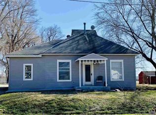 5027 110th St, Meriden, KS 66512