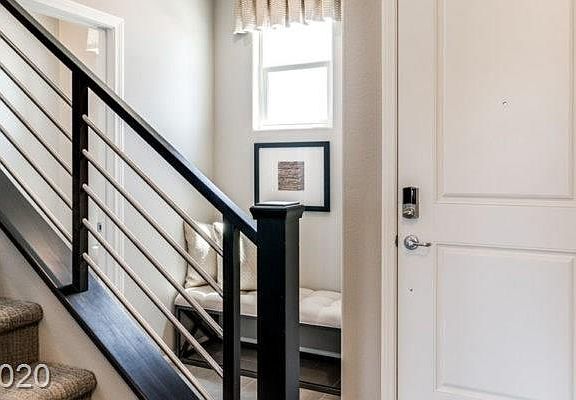 5th image of 5429 Desert Mirage St