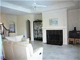 3610 Shoreview Ln — Photo 2